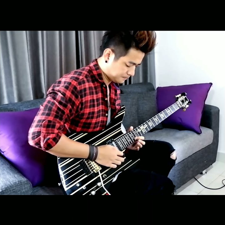 Avenged Sevenfold 🔥 Victim  Guitar solo