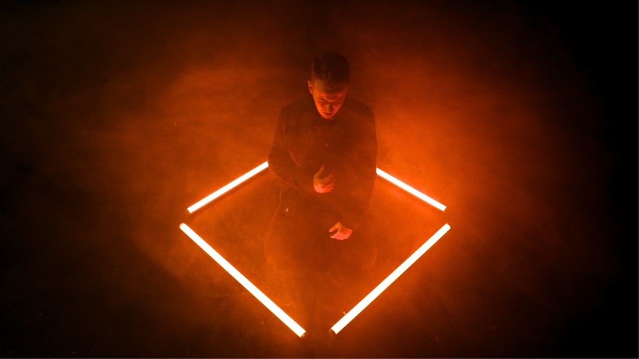 Guarda Conor McLain - Safe Haven (Official Music Video) su YouTube Guarda Conor McLain - Safe Haven (Official Music Video) su YouTube