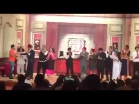 استقبال جمهور مسرح مصر للنجوم بعد عرض انا ايه اللي جابني هنا ودخول غير متوقع من مطرب محمد حماقي