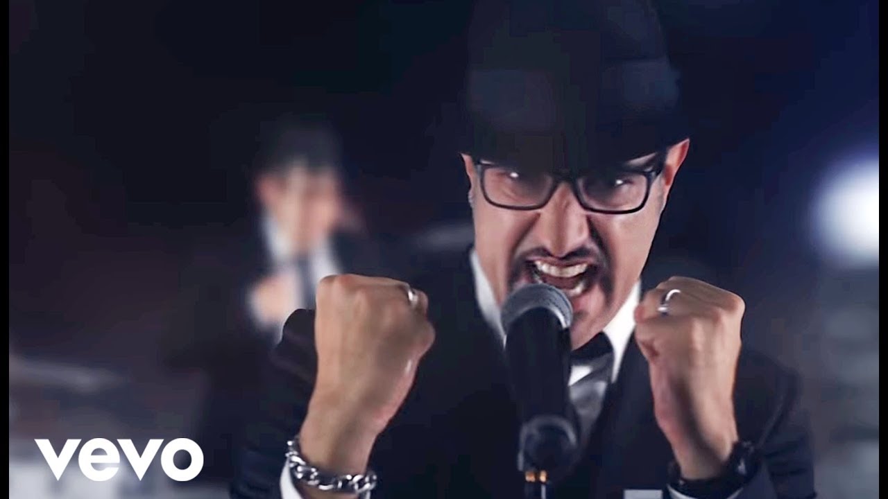 Eisbrecher - Zwischen uns (offizieller Videoclip)