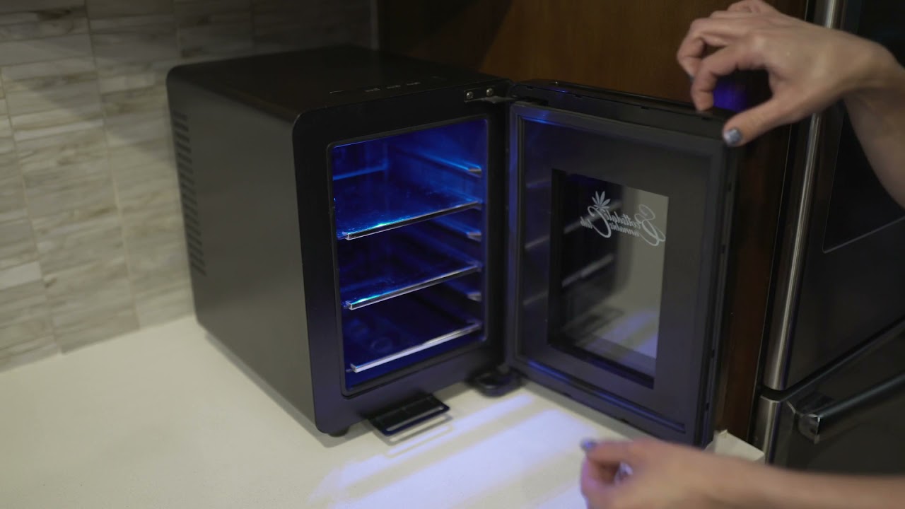 What's this little plastic try at the bottom?