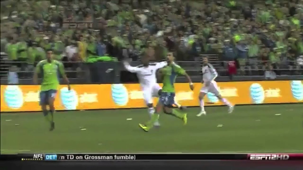 LA Galaxy Edson Buddle Birthday 2015 Tribute