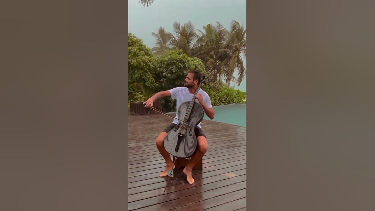 @HAUSERmusic giving us "Caruso" in the #maldives 🎶😍