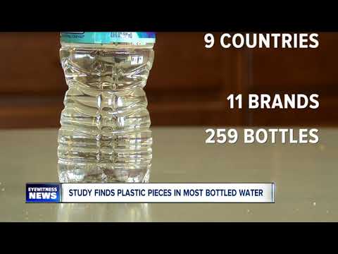 Video: Anong mga brand ng bottled water ang may plastic particle?