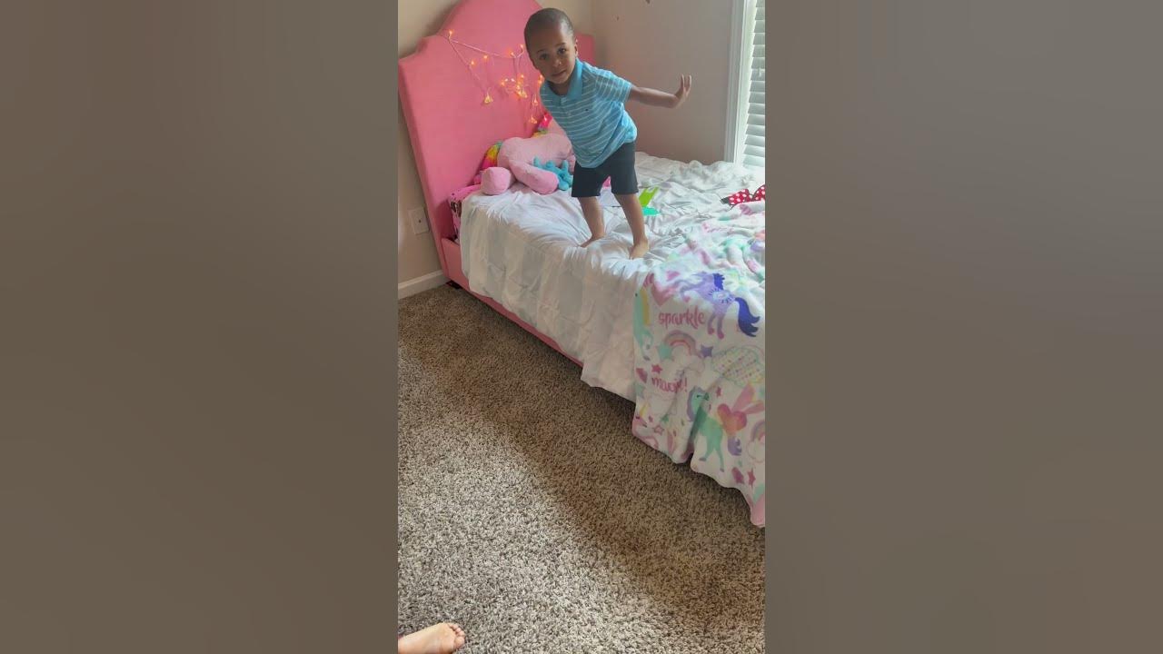 Baby Falls Off The Bed Jace Takes A Tumble toddler babyfalling baby-falls-off-the-bed-jace-takes-a-tumble-toddler-babyfalling