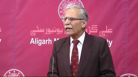 Vice Chancellor AMU, Lt. Gen. Zameeruddin Shah speaks in the program at Bridge course