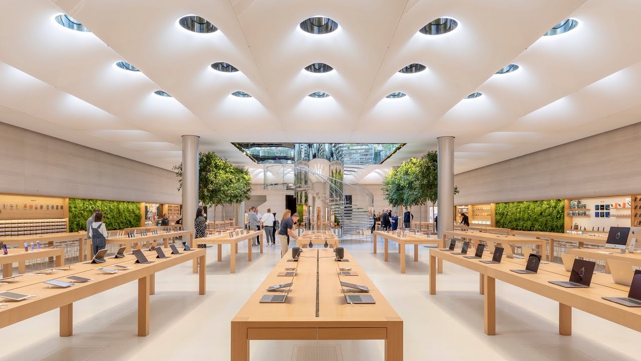 Apple Store Fifth Ave, New York City FLAGSHIP STORE (4K) - YouTube