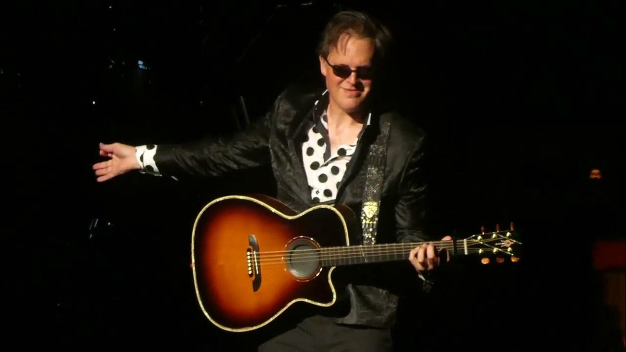"Woke Up Dreaming & Mountain Time" Joe BonamassaHershey PA Theatre 3