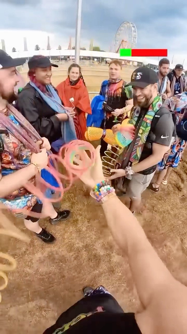 #JasonDeruloTV // Slinky Battle ? #GotPermissionToPost From @SlinkyJosh #JalebiBaby