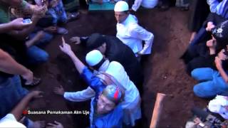 Download Pemakaman Uje Diiringi Ribuan Jemaah Pemakaman Uje Diiringi Ribuan Jemaah