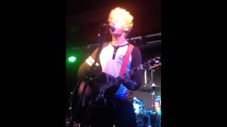Jamie Skinner- She Looks So Perfect (5 Seconds Of Summer Cover) Live