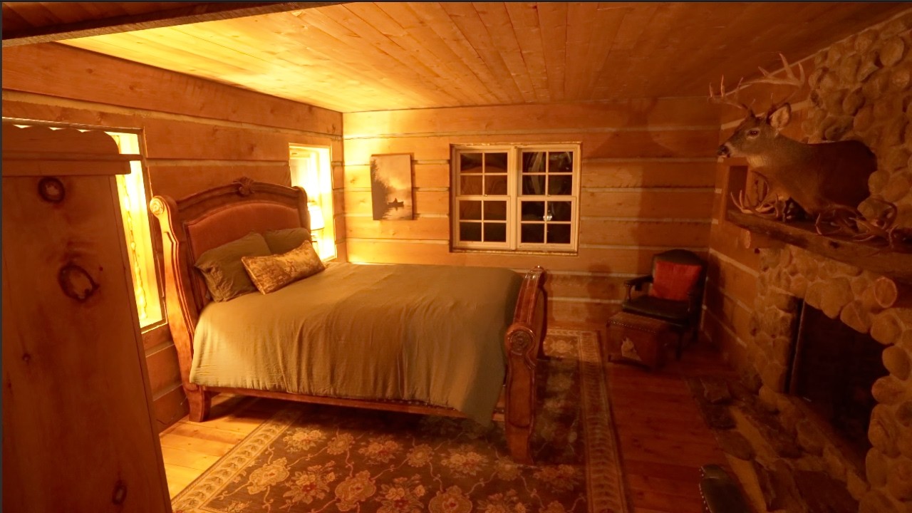 Moving into the Finished Bedroom in my Off Grid Log Cabin in the ...