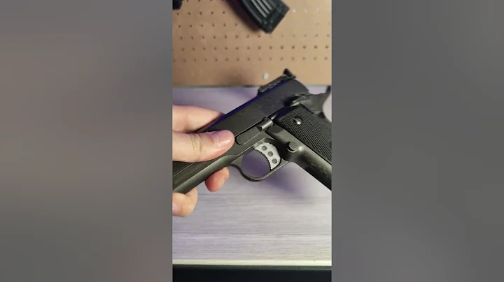 このピストルスタンドは実はかなりすごいです :O #エアソフト #ゲルブラスター #ショートパンツ