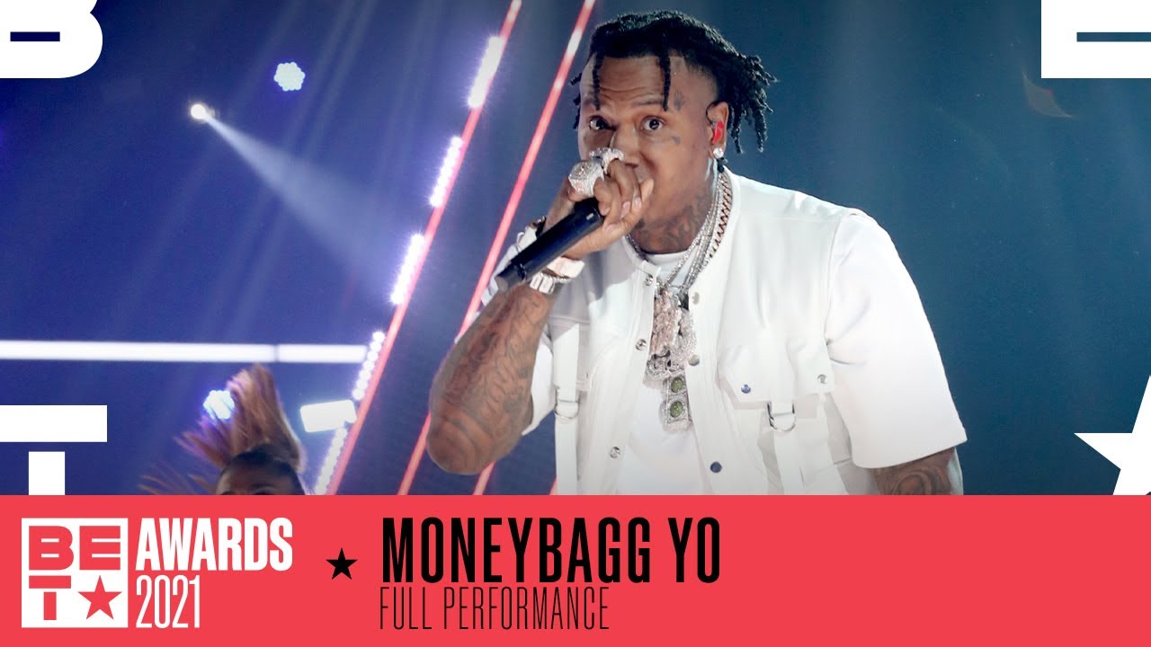 Moneybagg Yo Hypes The Crowd And Performs ‘Time Today’ & ‘Wockesha’ | BET Awards 2021