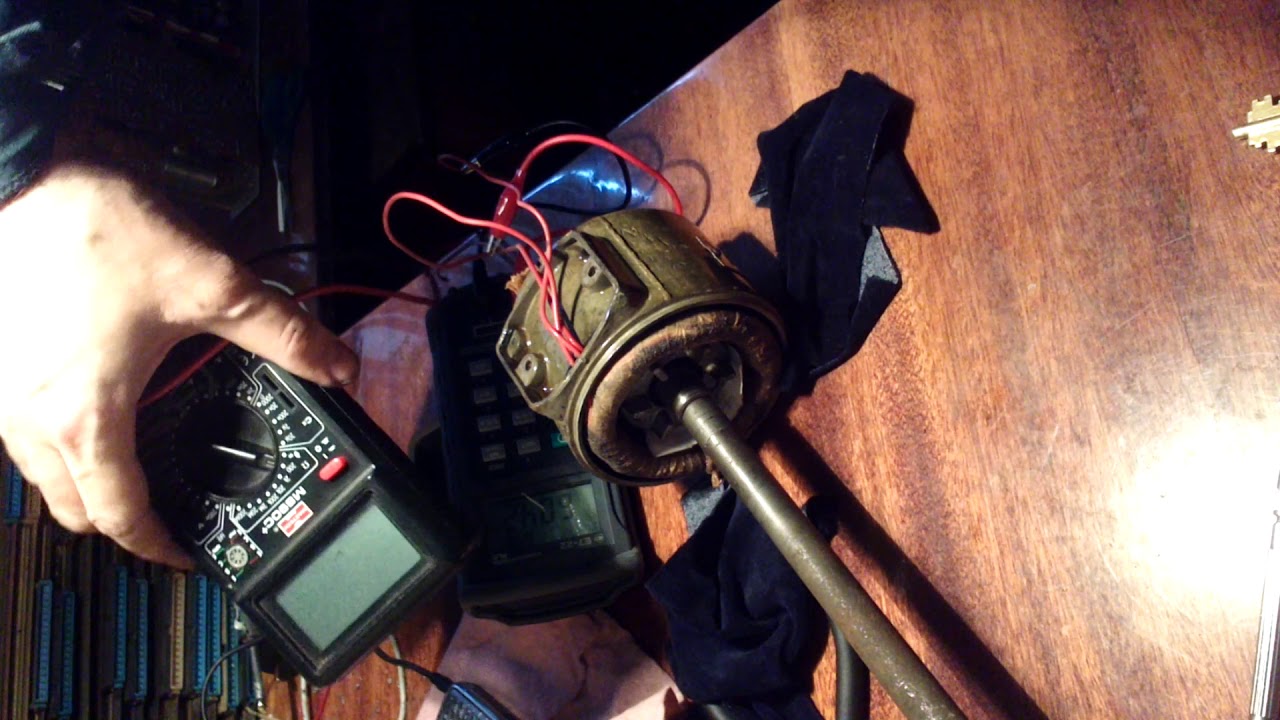 Измеритель иммитанса E7-22 на перемотанном асинхронном двигателе - YouTube