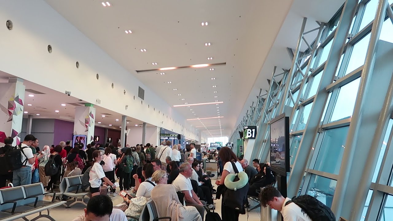 Malaysia Airlines MH1165 Penang (PEN) to Kuala Lumpur (KUL) | Penang International Airport