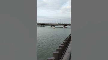 Đi dạo quanh TP Huế // Ngắm cảnh Sông Hương thơ mộng - tronpiu vlog #shorts