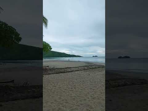Playa Hermosa // Great Beach In Costa Rica #travel #costarica #travelvlog