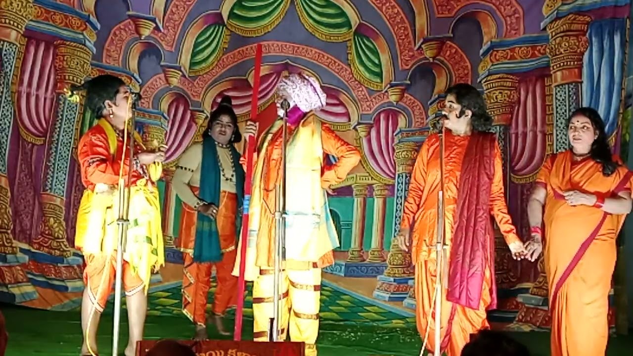 భీమవరంలో అందరూ ఆడవాళ్లే నచ్చితే లైక్ షేర్ కామెంట్ subscribe చేసుకోండి 