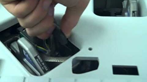 How to change a beamsplitter on a Nicolet 6700 FTIR bench.