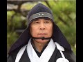 岡村隆史、赤穂浪士衣装で浅野内匠頭のお墓参り “聖地”泉岳寺の思い出は「空き巣に入られた」
