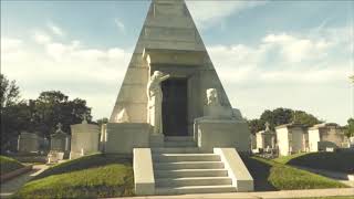 Metairie Cemetery Crypt Tour - Lots of Fun!