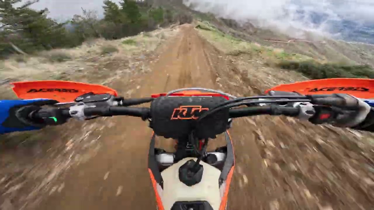 Ktm 300sx POV ripping in Yreka California 