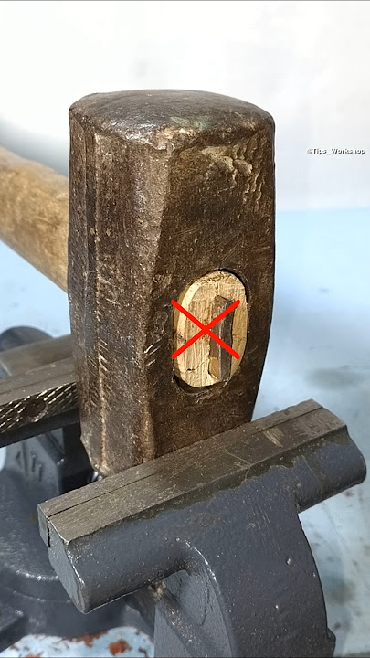 How to properly attach a sledgehammer, hammer or axe to the handle so that they never fall off #tips