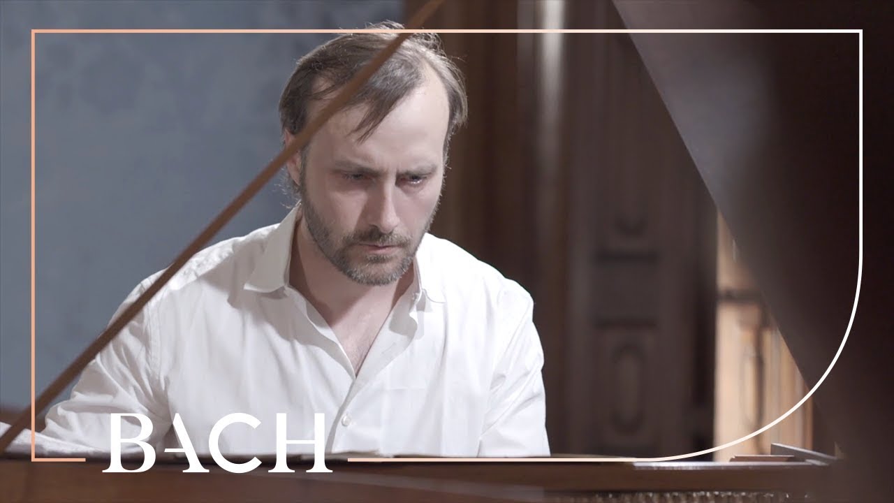 Bach - English Suite no. 2 in A minor BWV 807 - Cuiller