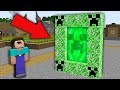 Minecraft NOOB vs PRO: WHY NOOB BUILD CREEPER PORTAL IN THIS VILLAGE?Challenge 100% trolling