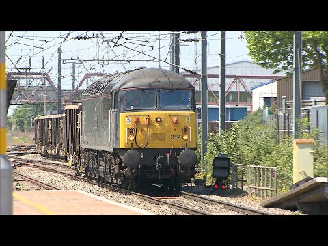 Diesel TRACKS PREVIEW