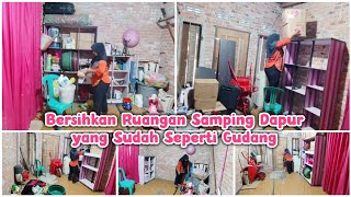 Download Lagu BERSIHKAN DAN MENATA RUANGAN SAMPING DAPUR YANG SUPER BERANTAKAN JADI LEBIH RAPIH MP3