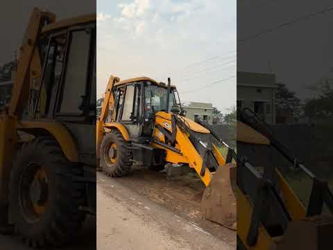 JCB is cutting soil from the pond and dumping it into thepit.#shorts#ytshorts #jcbwala#jcb #jcb3dx2