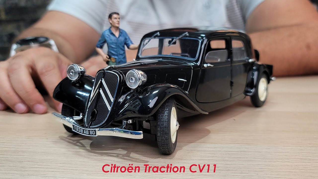 ソリド 1/18 シトロエン トラクション 7 1937年 ダークブルー/ブラック