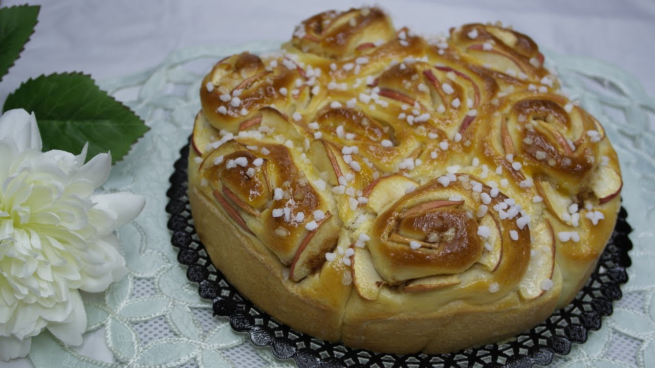 بريوش الوردة بالتفاح رائع جدا خفيف بحال القطن