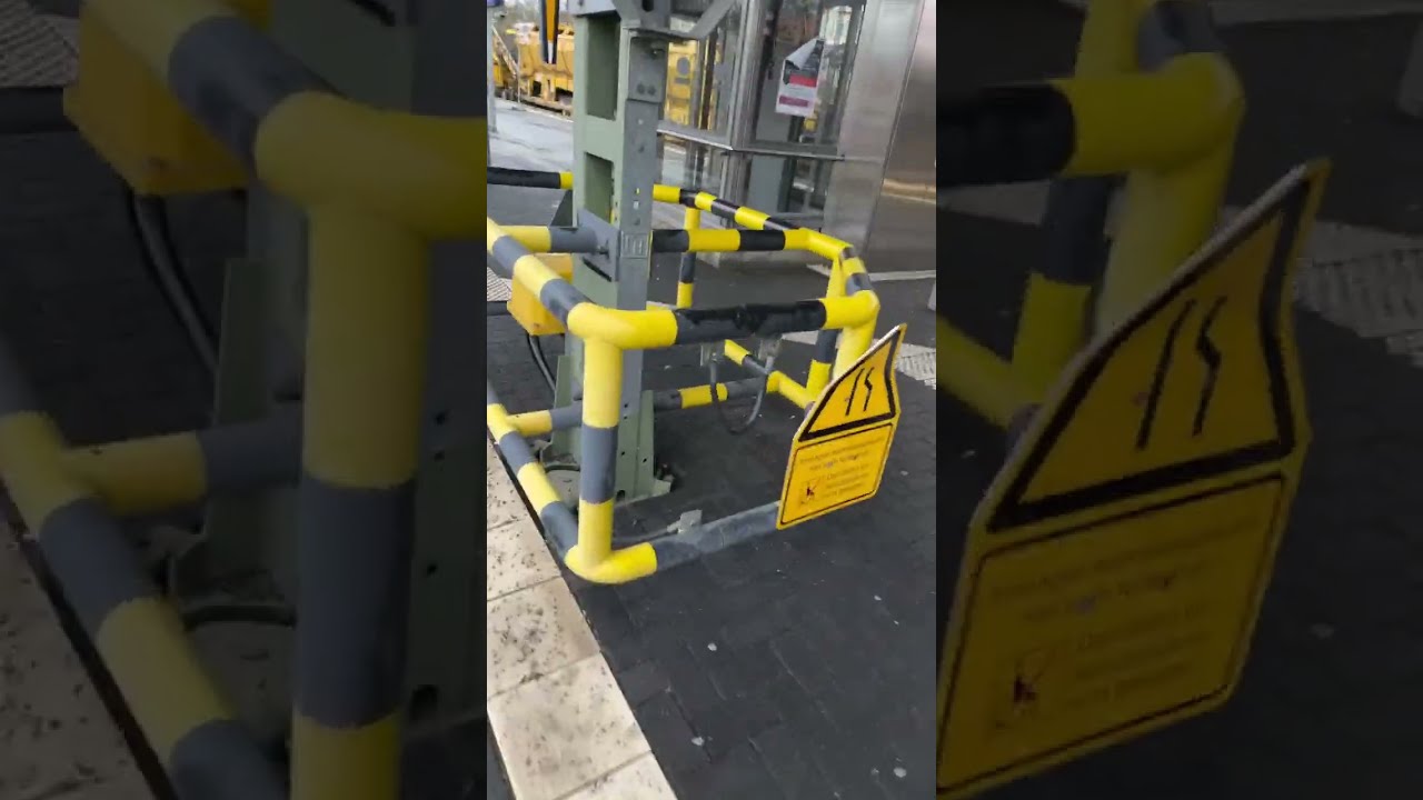 Schotter Am  Bahnhof