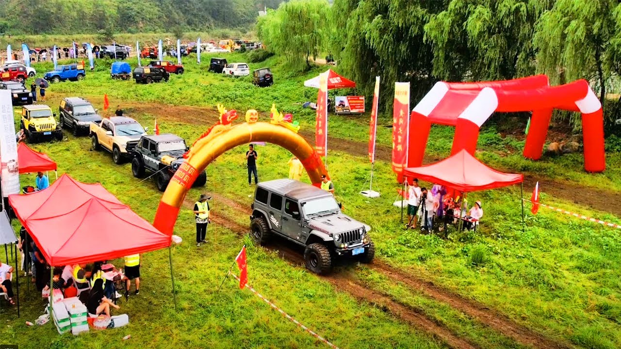The off-road racing competition is like no other | Jeep Wrangler vs ...