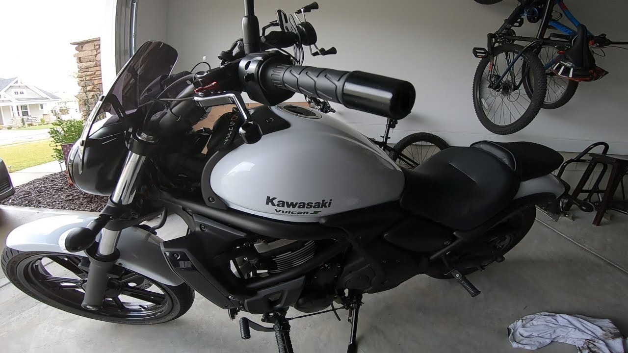 Kawasaki Vulcan S Maintenance How to Lube levers and foot pegs YouTube