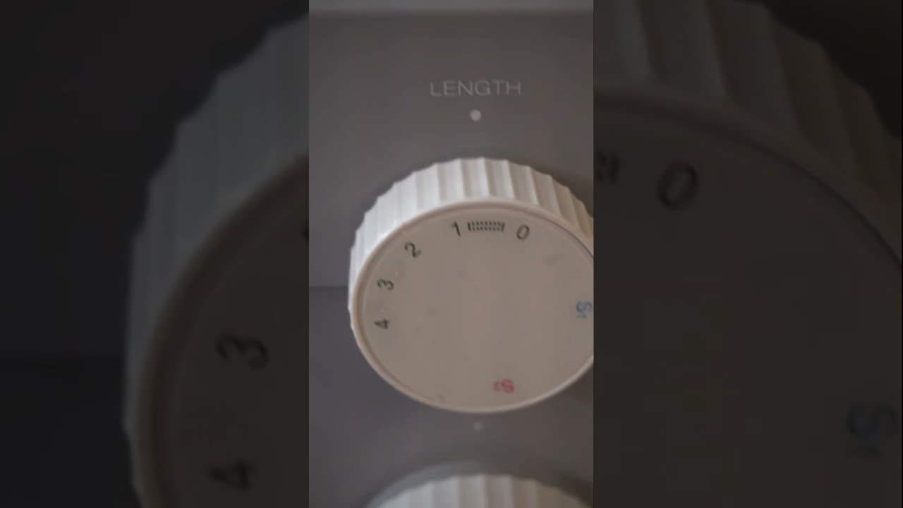 No overlock? No worries 🙌🏻 Here’s a great substitute for an overlock machine #diycosplay#sewingtip