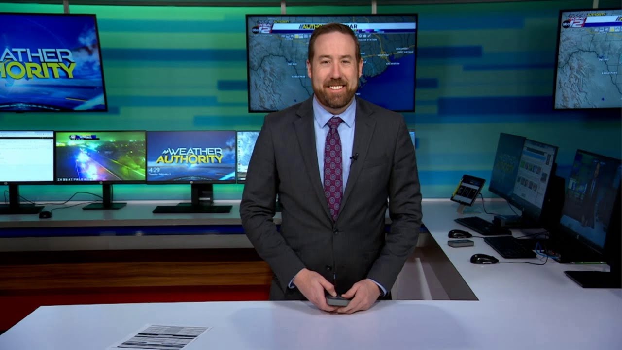 MUCH warmer this morning, patchy fog possible - YouTube