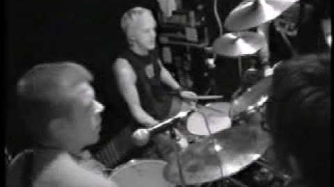 Tragedy scsi cell, den haag 12 2001 With empty hands 6/12