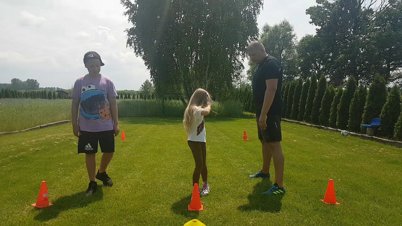 SPORTOWA EKIPA ĆWICZY RAZEM