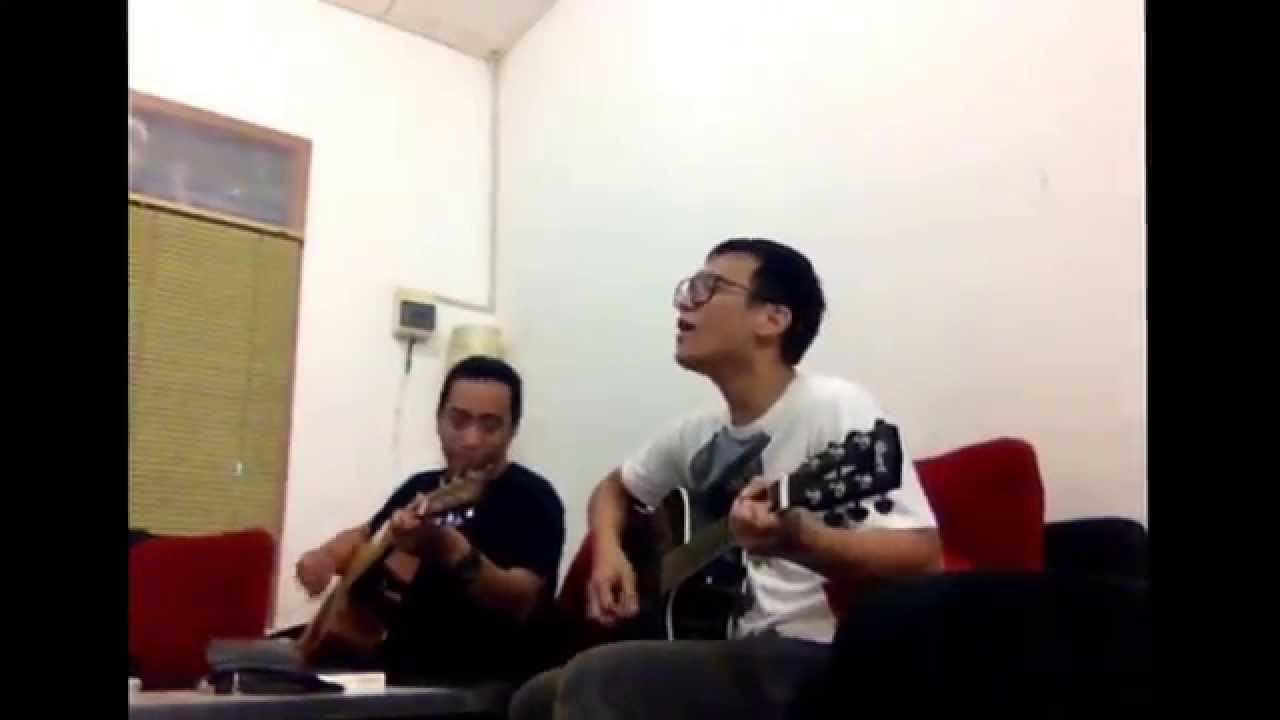 Gilbert Pohan - Nyanyian Rumah jam session with Dennis Talakua