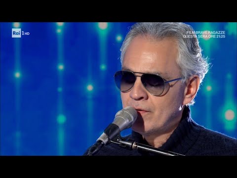 Andrea Bocelli canta ''Caro Gesù bambino'' - Domenica In 13/12/2020 -  YouTube