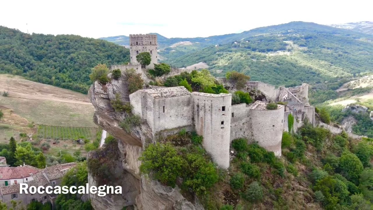 Roccascalegna Castello Medioevale del XII secolo