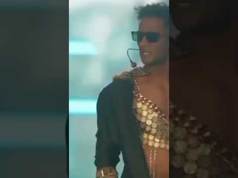 رد محمد رمضان على جدل ظهوره بملابس مثيرة في مهرجان كوتشيلا