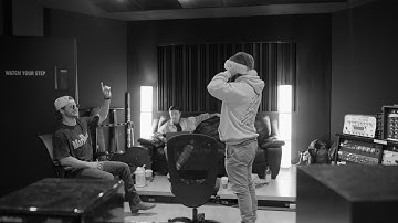 Mitch Zorn X Dawson Gray - Please Come Home For Christmas (Visualizer)