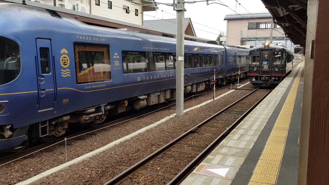 Tango Kuromatsu（Kyoto Tango Railway)Entering Amanohashidate Station