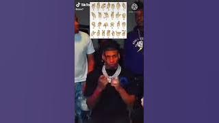 NLE CHOPPA gang signs