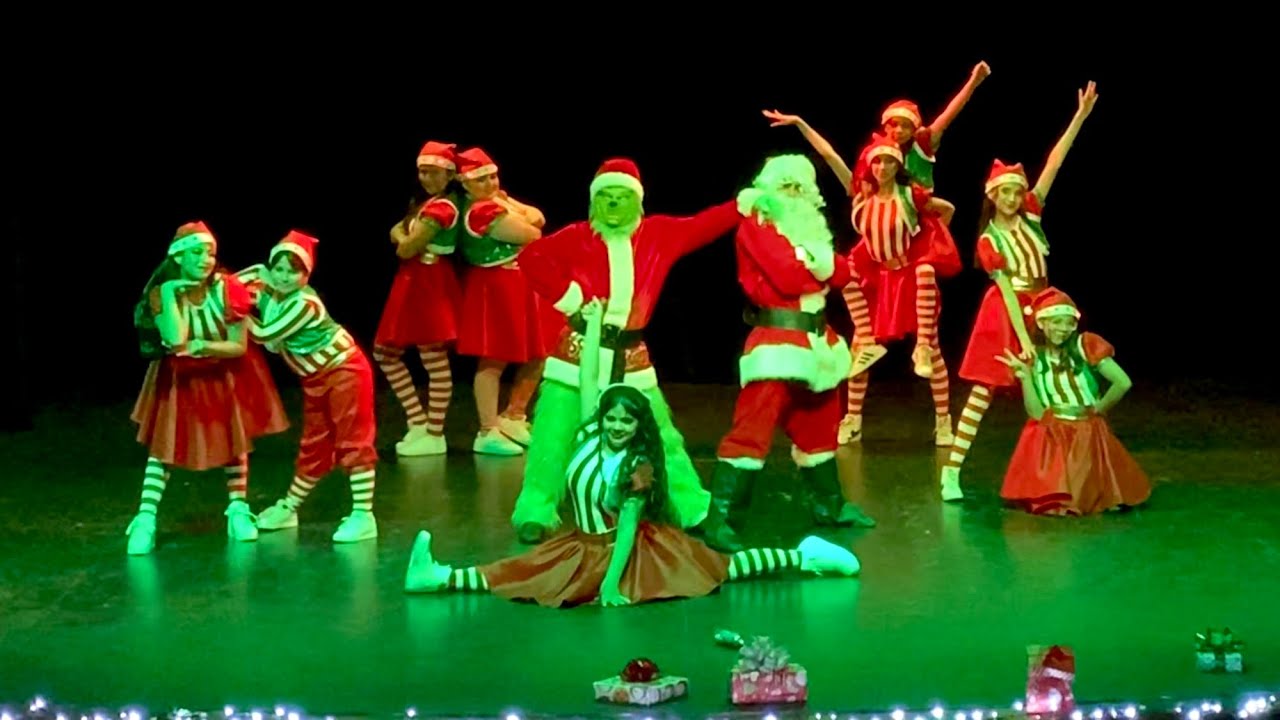 Festival Navideño 2024🎄 - Grinch vs Santa Claus